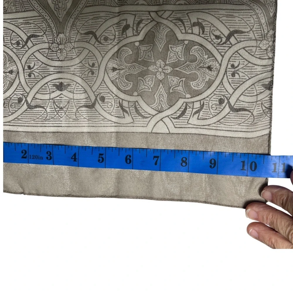 Classic Neutral Paisley Rectangle Scarf Lightweight‎ Women One Size